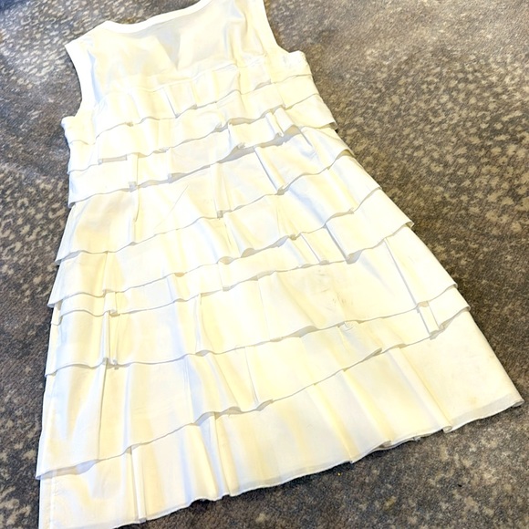 BCBG WHITE LAYERED RUFFLED DRESS SIZE XS